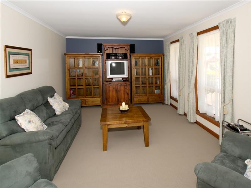 This One Of a Kind Beats a Full House OPEN Sun 31st 1.30-2.15pm Picture 2