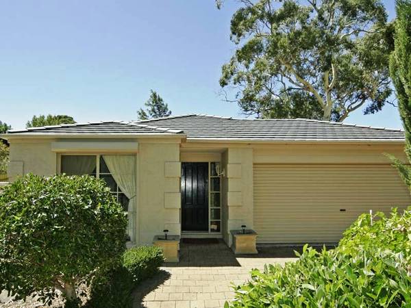 Only 7 Years Young With A Semi Rural Outlook Picture 2