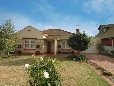 The Entertainer Picture The Entertainer Picture