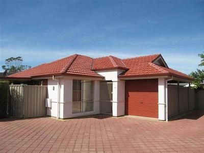 Courtyard Cutie....An Absolute Gem! Picture