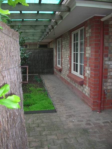 Colonial Style Homette Picture 2