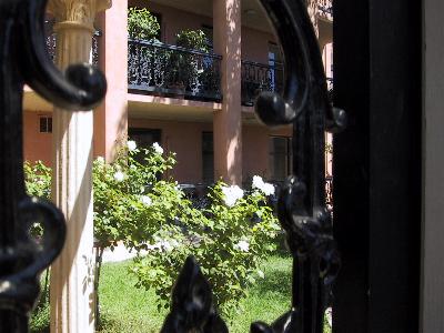 Apartment Living In The Heart of the Bay. Picture Apartment Living In The Heart of the Bay. Picture