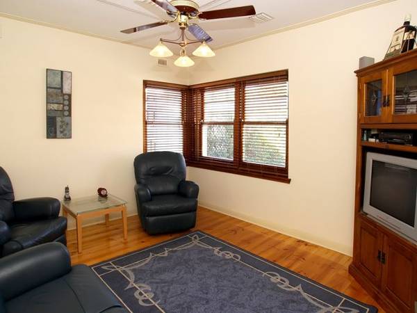 FABULOUS FREESTONE FRONTED RENOVATED HOME Picture FABULOUS FREESTONE FRONTED RENOVATED HOME Picture