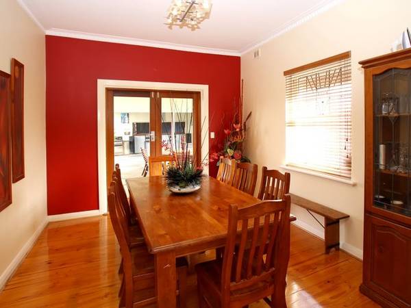 Fabulous Freestone Fronted Renovated Home Picture 3