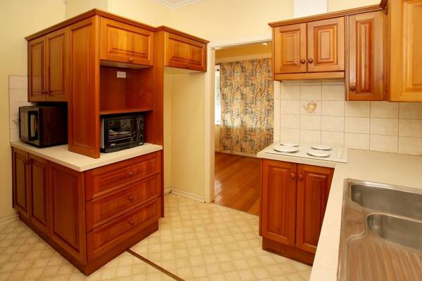 A Little Ripper......Re-released Due to Contract Failure. Picture 3