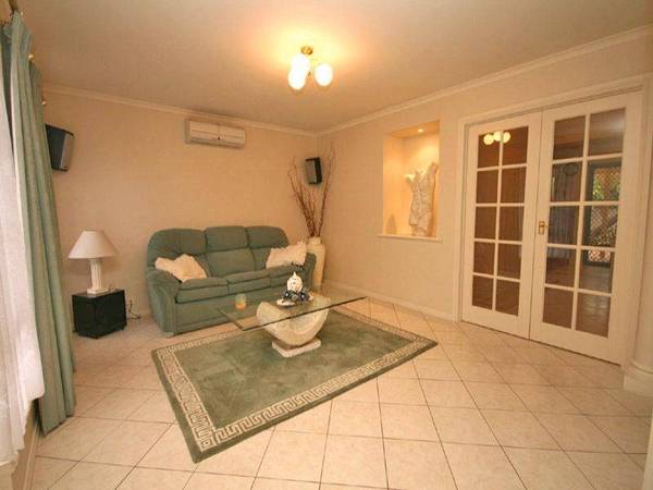 Idyllic Garden Setting ~ Paradise Found Picture