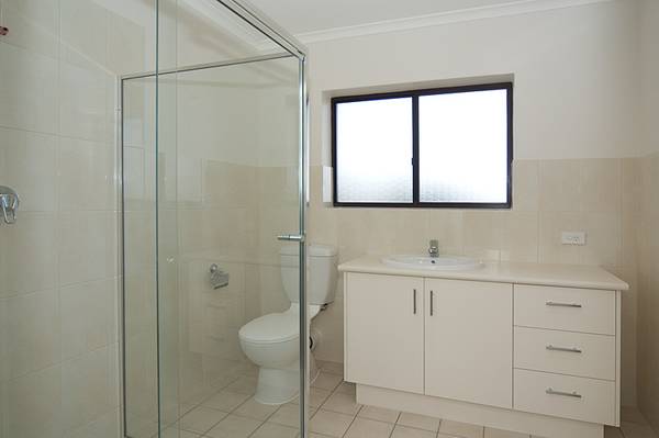 TOTALLY RENOVATED TOWNHOUSE Picture TOTALLY RENOVATED TOWNHOUSE Picture