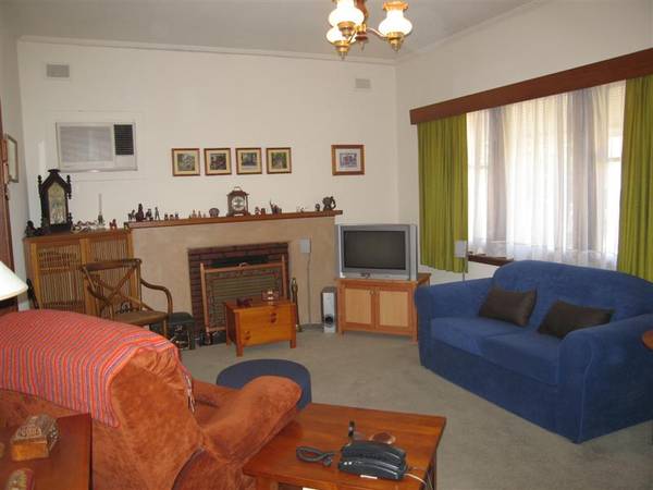 In the One Family Since 1952! Approximately 837 Square Metres Picture In the One Family Since 1952! Approximately 837 Square Metres Picture