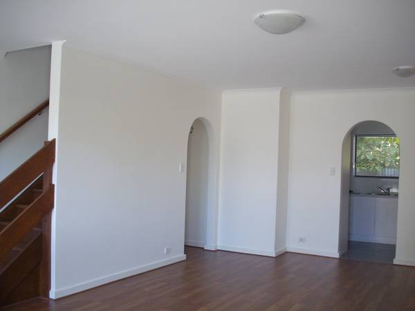 TOTALLY RENOVATED TOWNHOUSE Picture TOTALLY RENOVATED TOWNHOUSE Picture