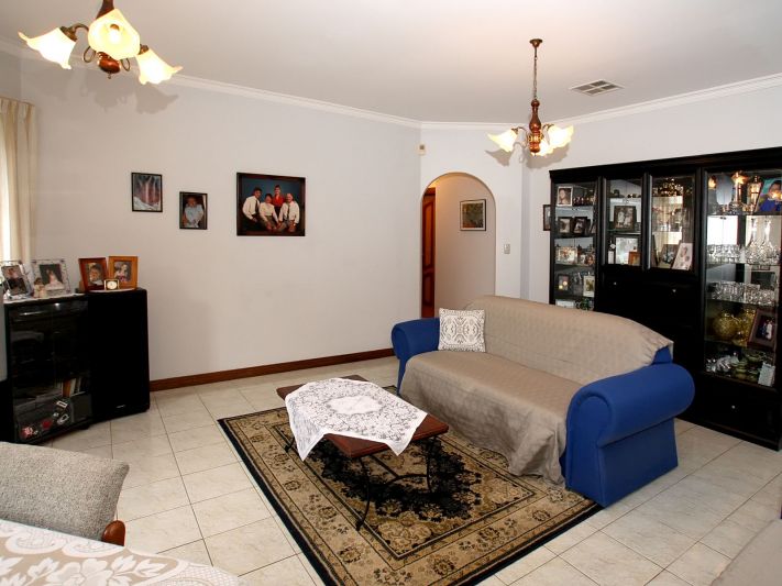 Quality Built & Beautifully Maintained by the Original Owners Picture 2