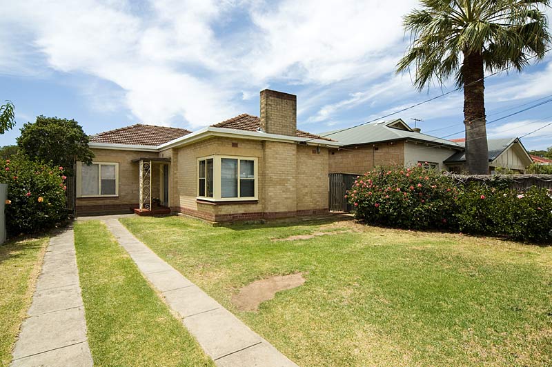 A Real Little Gem! Picture 1