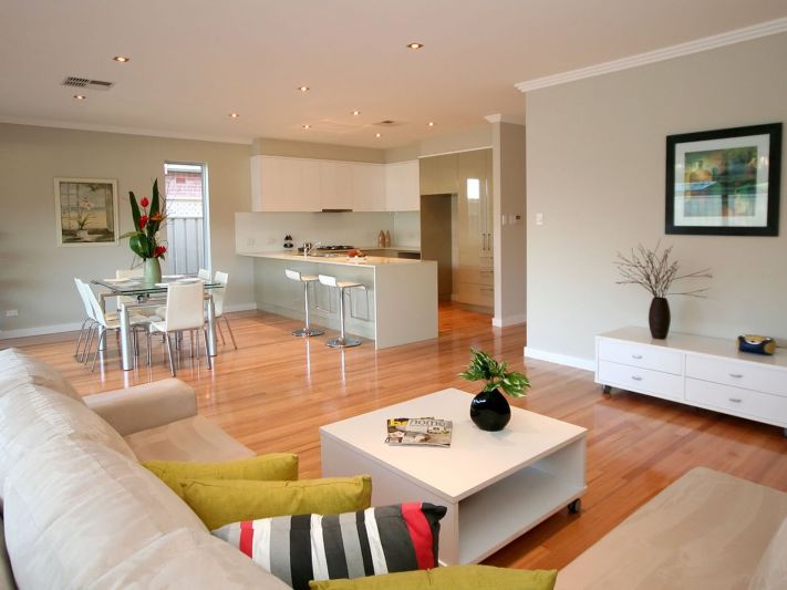 Fresh New Contemporary Living Picture 3