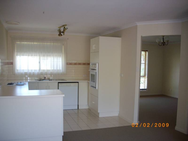 LOVELY TWO BEDROOM UNIT Picture 2
