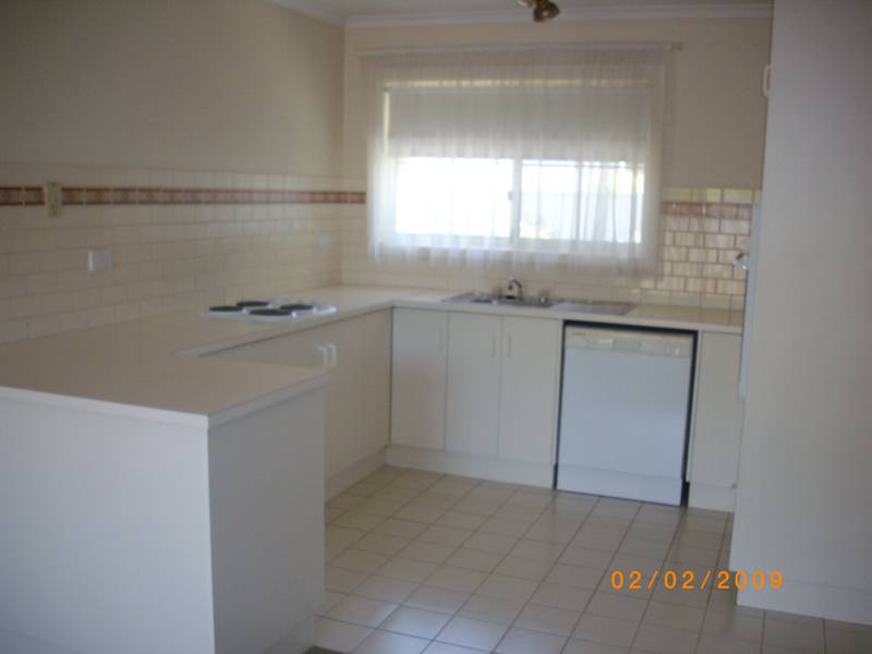 LOVELY TWO BEDROOM UNIT Picture