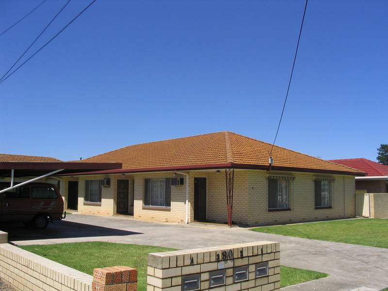 Set in Small Group Picture 1