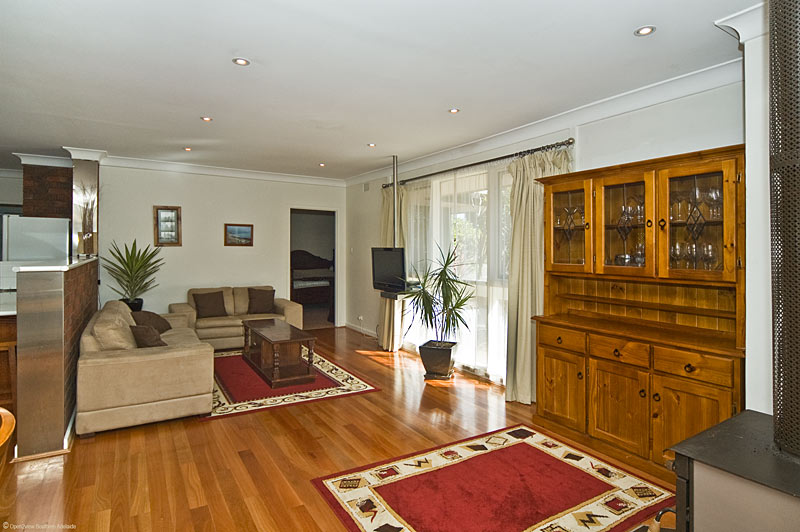 Family Entertainer! Picture 3