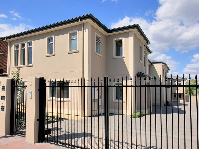 A Luxury Coastal Lifestyle Picture 1