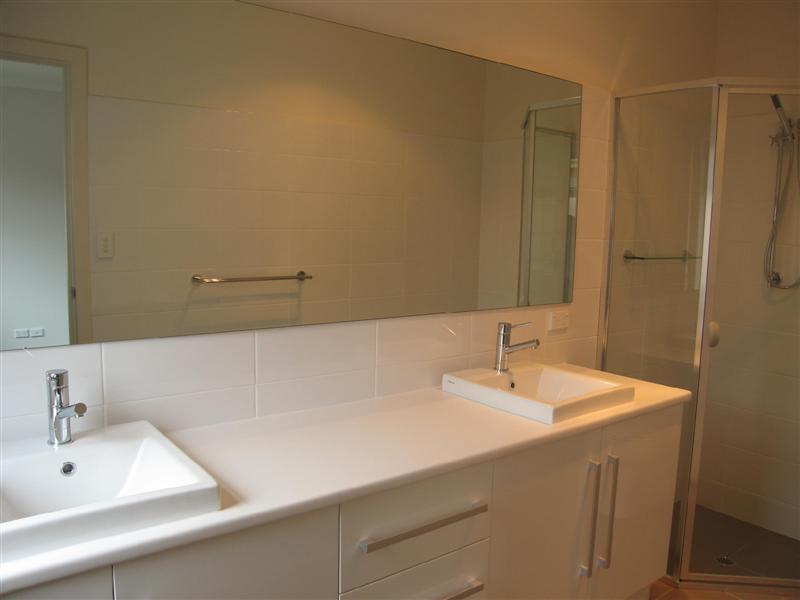 A Luxury Coastal Lifestyle Picture 3