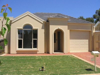 Courtyard Living by the Coast Picture