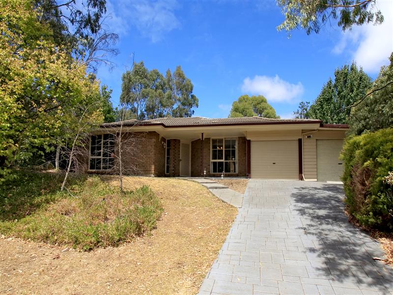 WOODLEA ESTATE - A Most Select Location Picture 1