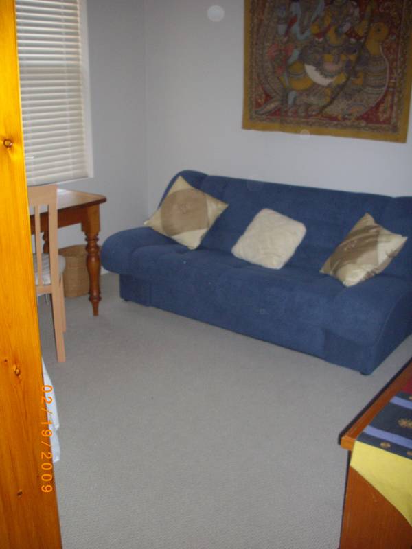 Fully furnished home ~ BYO queen size mattress, linen & kitchen utensils ONLY! Picture 2