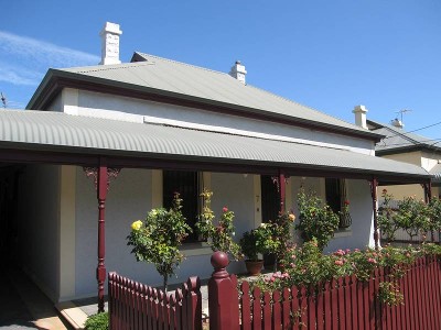 Bay Side Cottage Picture