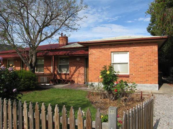 A Spacious Maisonette That Thinks It's A House! Picture 1