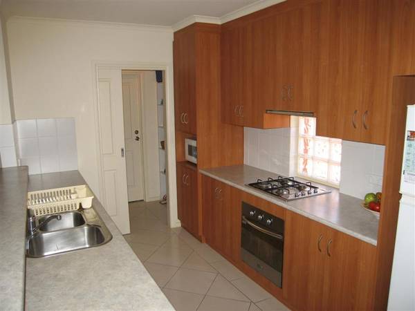 Big, Bold & Beautiful! Picture 3