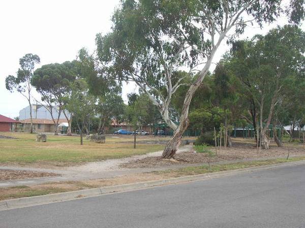 Modern Homette Picture 3