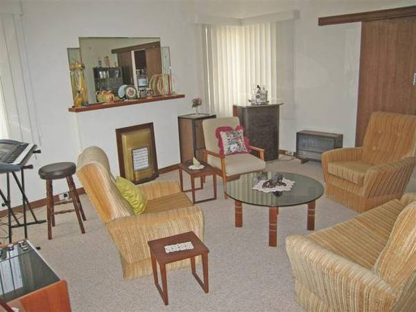 Great Location ~ Lots Of Potential. Picture 2