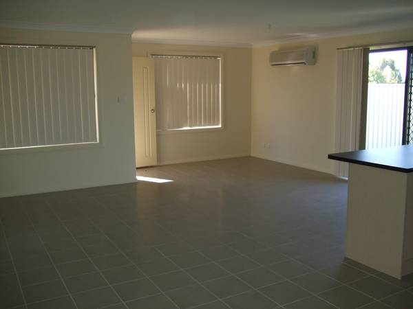 Brand New Home - QUIRINDI Picture 3