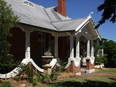 ELEGANT HOME IN QUIRINDI Picture