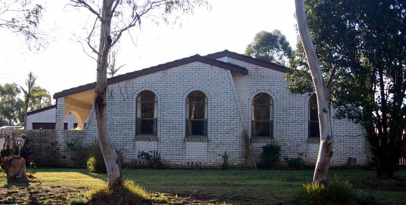 First Home Buyers & Investors!! Picture 1