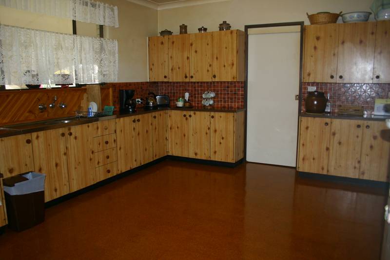 First Home Buyers & Investors!! Picture 2