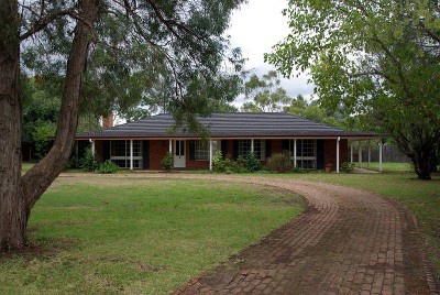 Quiet Culdesac Location At Satur Picture