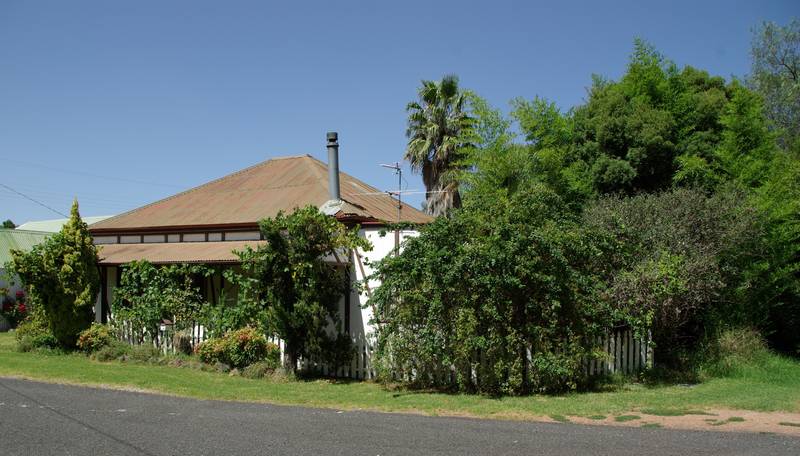 Under $100,000 - First Home buyers Picture 2