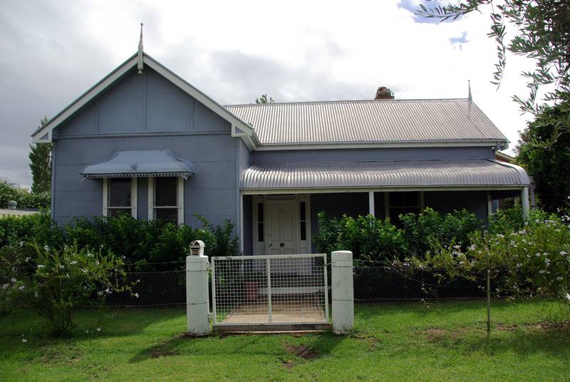 Location, Charm and Style Picture 1