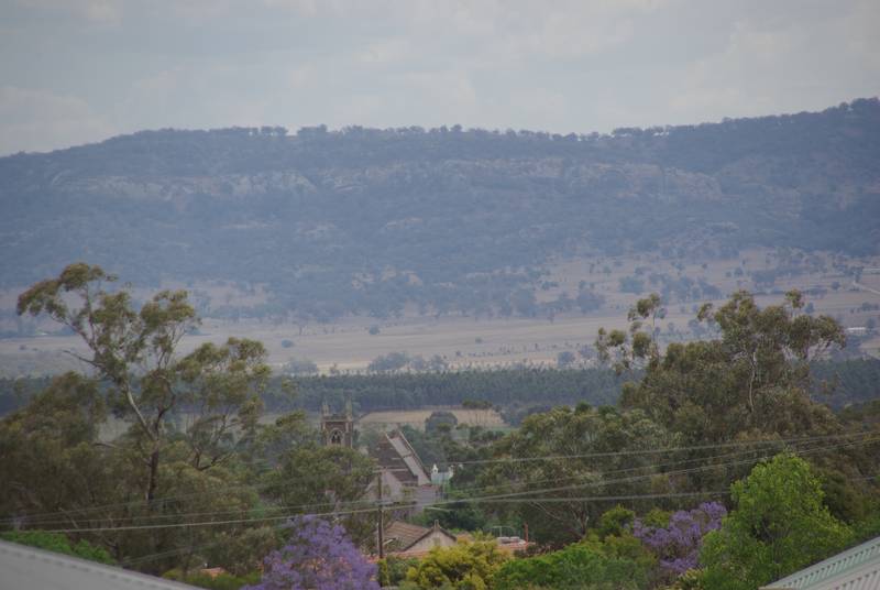 Rare Large elevated 3254sqm homesite with views! Picture 3