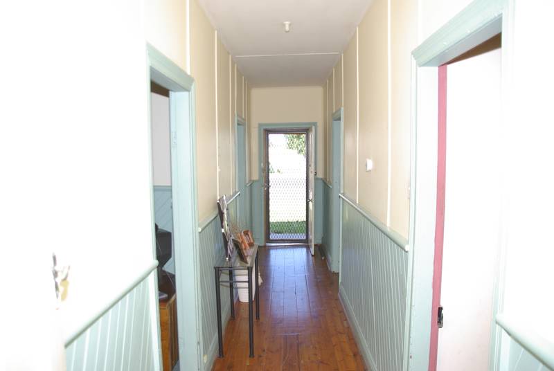 Classic 3 Bedroom Cottage - Scone Picture 2