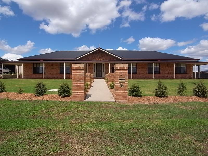 Master Built Family Home Picture 1