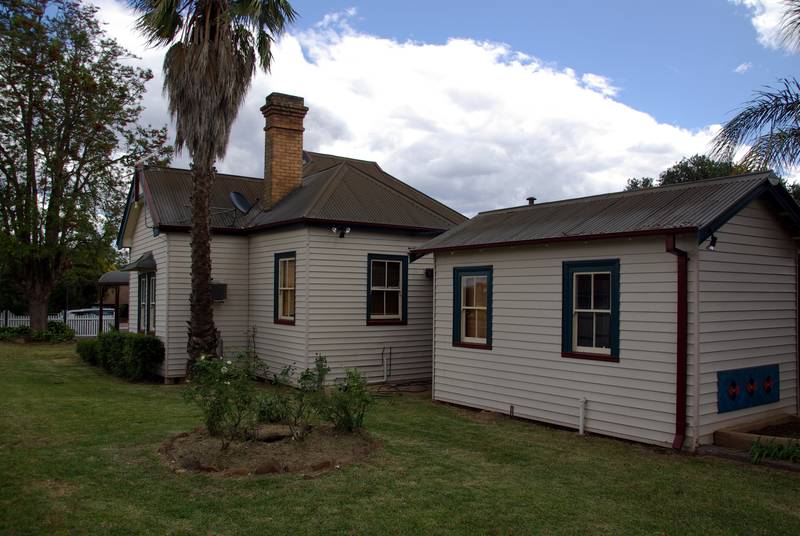 Charm of Yesteryear Picture 3