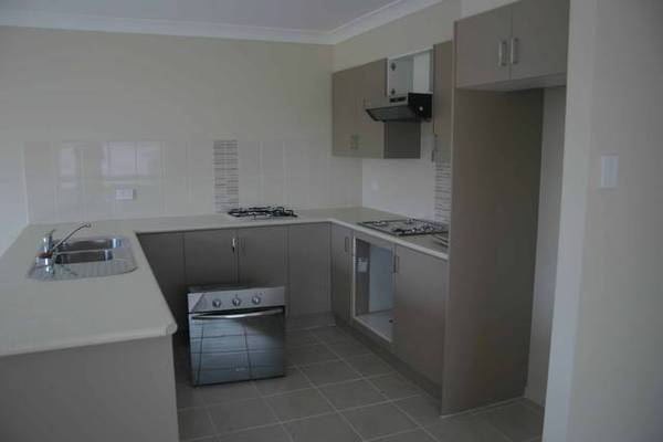 Brand new duplex!! Picture 3
