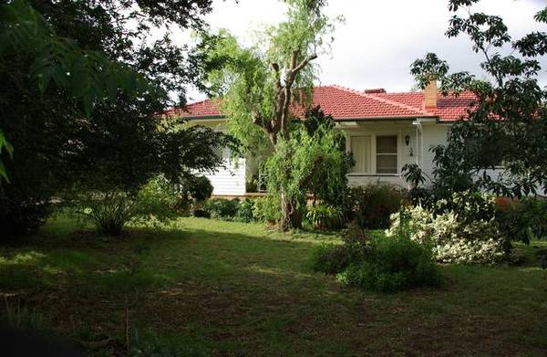 Family Home, Sure to Impress Picture 1