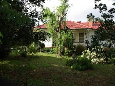 Family Home, Sure to Impress Picture