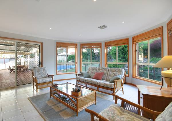 SUPERB POSITION Picture