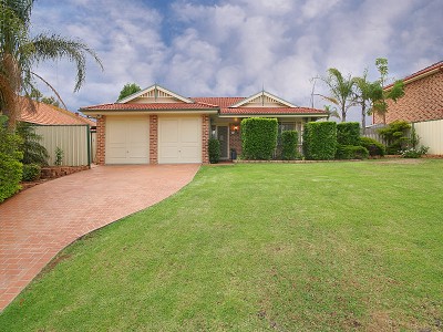 A Summer Oasis Awaits You ! Picture