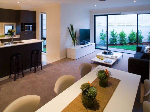 EXECUTIVE TOWN HOME Picture