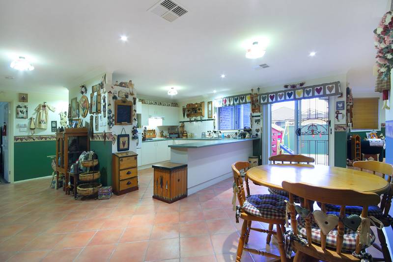 Comfortable Family Living Picture 3