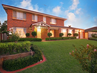 3 LARGE LIVING AREAS Picture