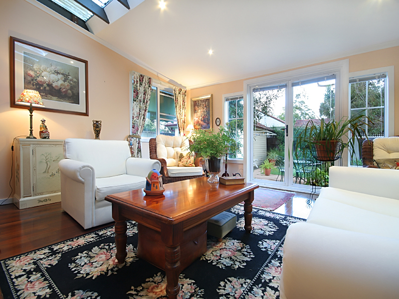 A CLASS ON ITS OWN Picture 1